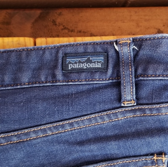 patagonia • denim shorts - Picture 4 of 5